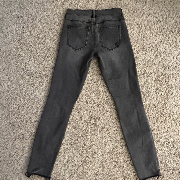 PacSun Ankle Jeggings - Light Black Distrusted- Super Stretch - Size: 23: EUC - Picture 5 of 8